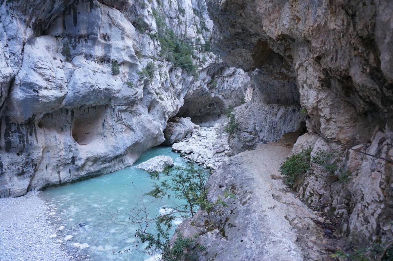 Le Romarin-Topdestination-Aups Bagian luar foto